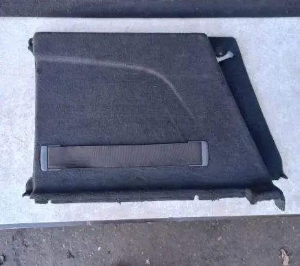 Trunk/boot lower side trim panel