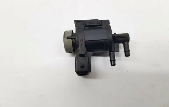 Volkswagen Golf V Turbo solenoid valve 1J0906283A