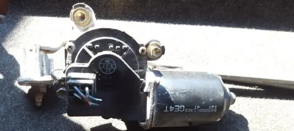 Mazda 626 Wiper motor 8492001302 ge4t