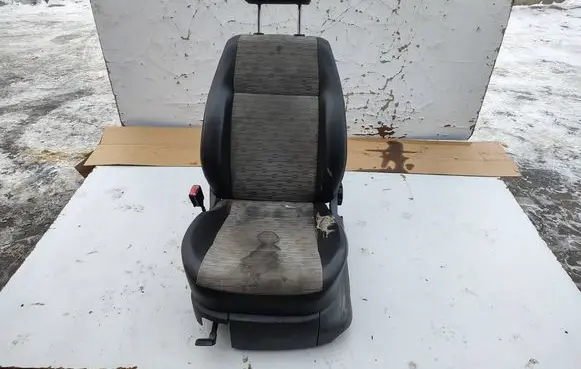 Volkswagen Caddy Front driver seat 