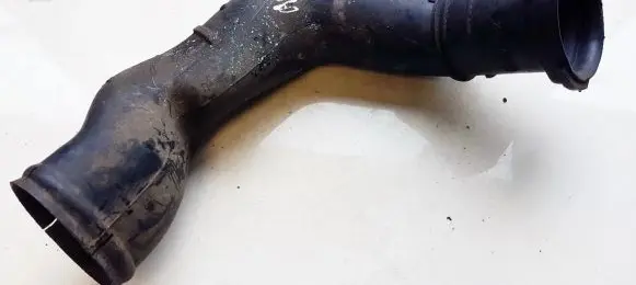Air intake hose/pipe