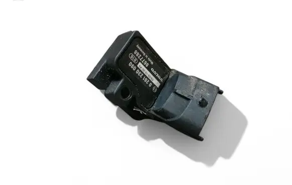 Volvo XC90 Air pressure sensor 0261230090 8677288
