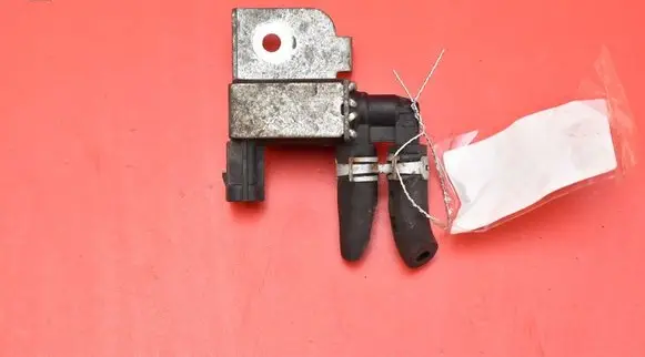 Seat Alhambra (Mk1) Vacuum valve 