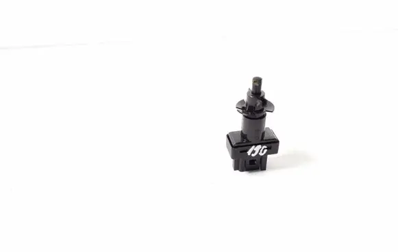 Mercedes-Benz E A207 Clutch pedal sensor A0065451014