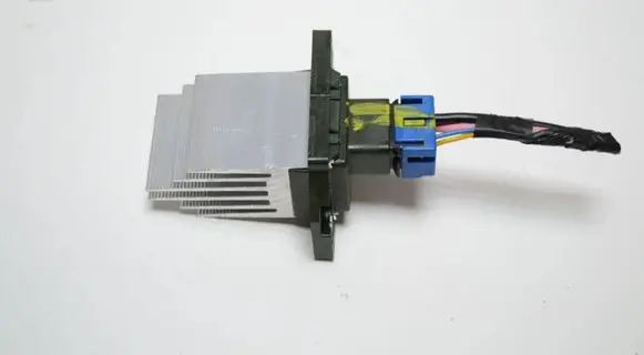 Hyundai i30 Heater blower motor/fan resistor 