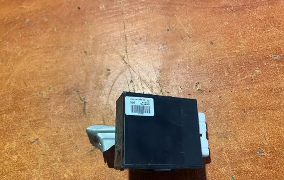 Toyota Avensis T220 Other control units/modules 8974105041