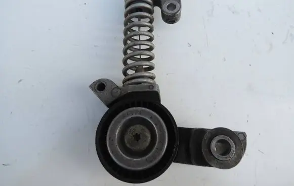 Volvo S90, V90 Timing belt tensioner pulley 