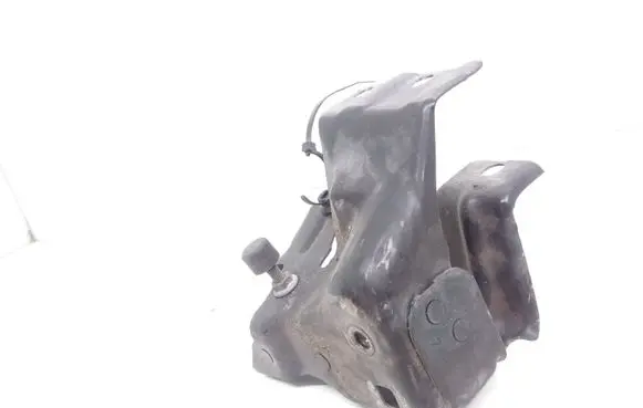 Mercedes-Benz E W211 Other engine bay part