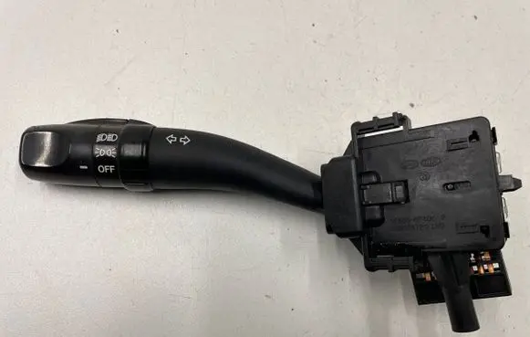 Hyundai Santa Fe Indicator stalk 202004729