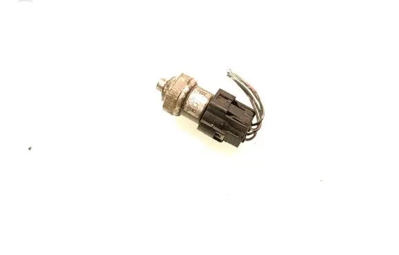 Mazda CX-7 Air conditioning (A/C) pressure sensor L50310001