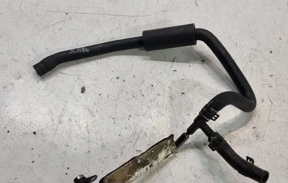 Volkswagen PASSAT B7 USA Engine coolant pipe/hose 06K121059J