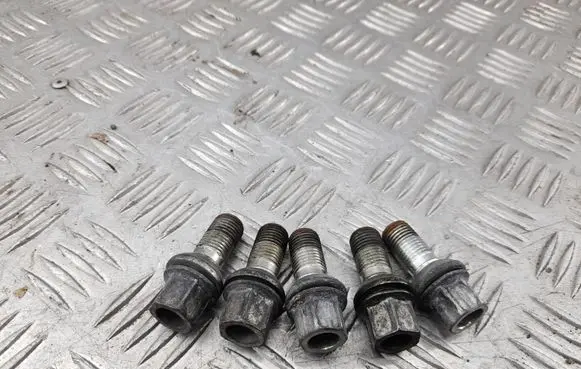 Audi A8 S8 D4 4H Nuts/bolts 