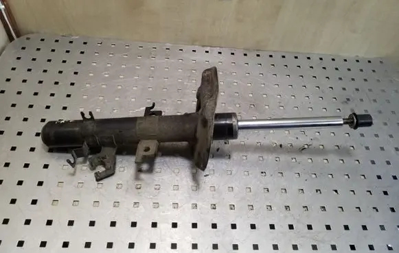 Renault Kadjar Front shock absorber/damper 543024FA3A