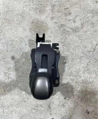 Chevrolet Sonic Gear shifter/selector 95916587 95147086 A0373214