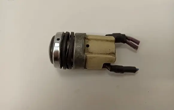 Sensor