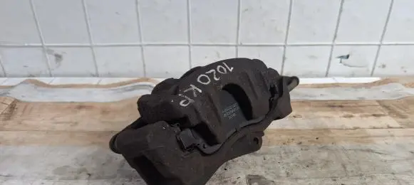 Toyota Corolla Verso AR10 Front brake caliper