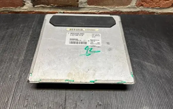 Mercedes-Benz SLK R170 Engine control unit/module A0275457032 073034208841 5WK90368