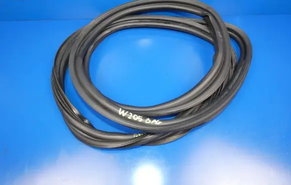 Mercedes-Benz C W205 Trunk rubber seal (body) 