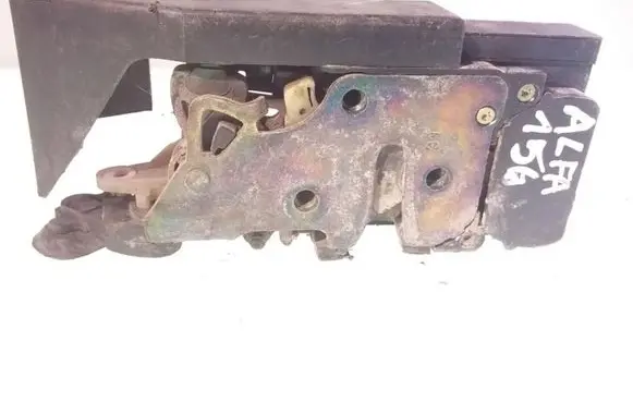 Alfa Romeo 156 Front door lock