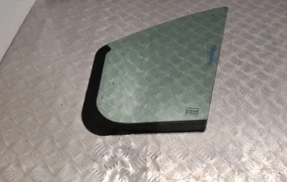 Opel Vivaro Front door vent window glass four-door 43R011057