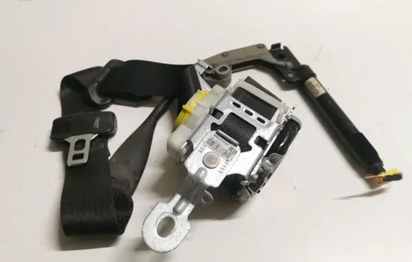 Ford Mustang VI Front seatbelt FR3B76612D64AH