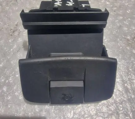 Renault Espace - Grand espace IV Hand brake release handle 8200048590