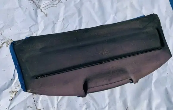 Volkswagen PASSAT B5 Parcel shelf 8d5861325