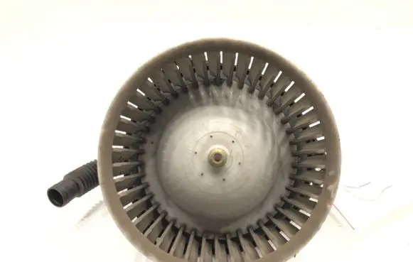 Suzuki Grand Vitara II Heater fan/blower