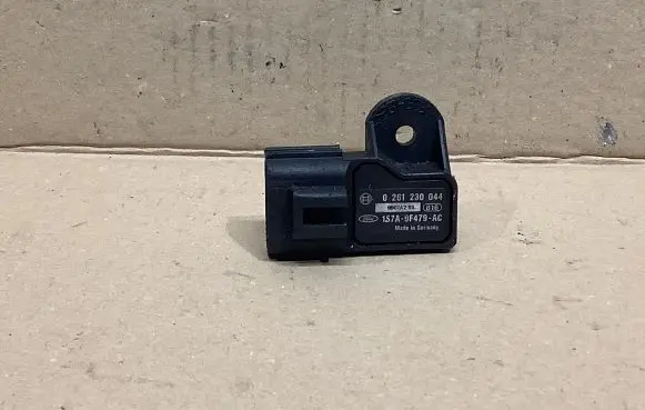 Volvo V50 Air pressure sensor 1S7A9F479AC 026123044