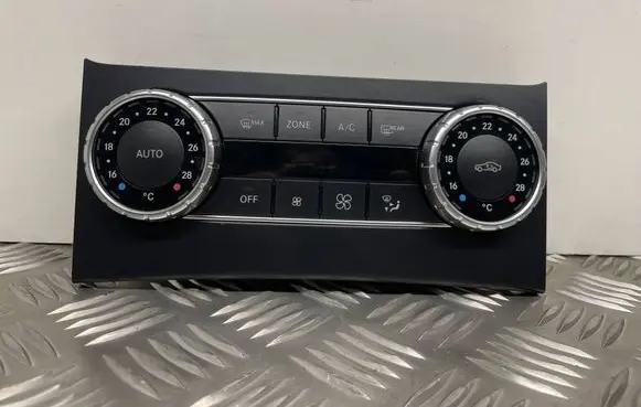 Mercedes-Benz C W204 Climate control unit 2049003803