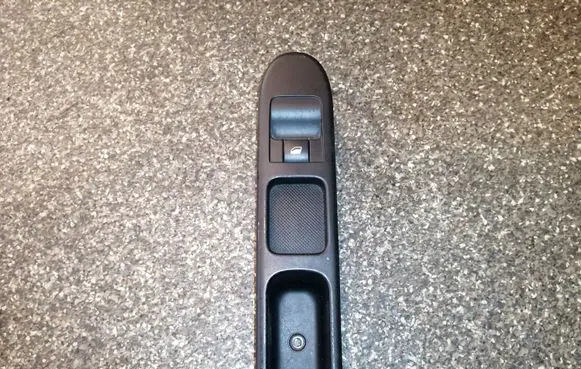 Peugeot 307 Electric window control switch 115615326