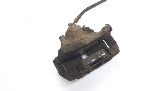 Volkswagen PASSAT B6 Front brake caliper
