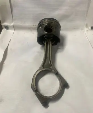 Land Rover Range Rover Sport L494 Piston with connecting rod H278x