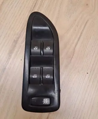 Renault Laguna II Electric window control switch 018985