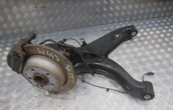 Mercedes-Benz Metris W447 Front wheel hub spindle knuckle 