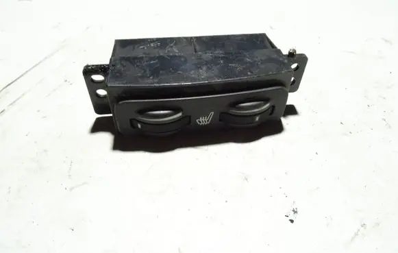 Toyota Avensis T250 Seat heating switch 453417