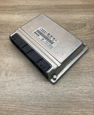 Volkswagen PASSAT B5 Engine control unit/module ECU 8D0907401H 0281001834