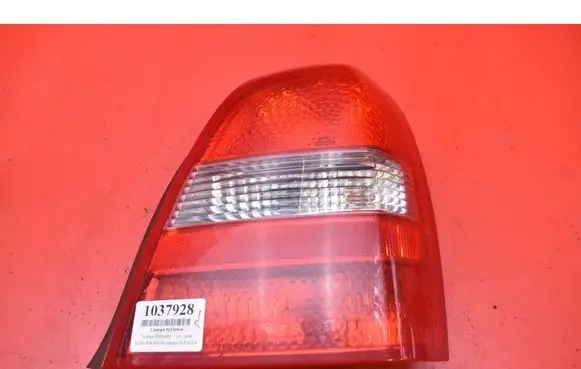 Nissan Primera Rear/tail lights