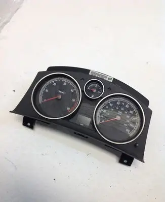 Speedometer (instrument cluster)