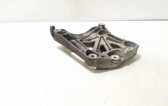 Chevrolet Captiva A/C compressor mount bracket 96868422