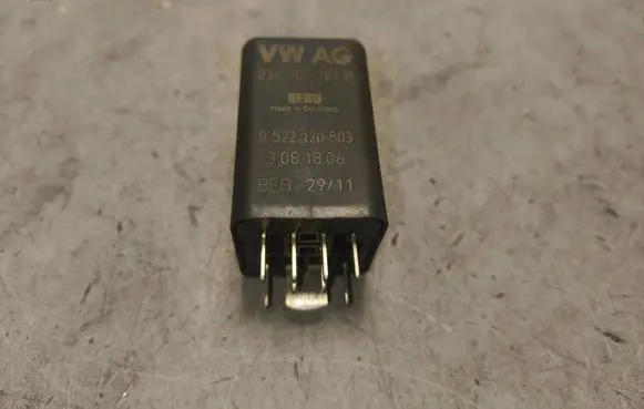 Audi A3 S3 8P Glow plug pre-heat relay 038907281B 0522120503 3081806