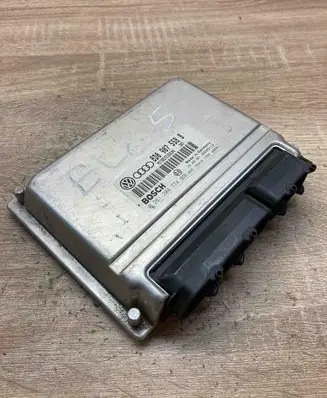 Audi A4 S4 B5 8D Engine control unit/module ECU 8D0907558B 0261204774