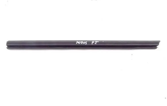 Renault Modus Rear door windshield rail 