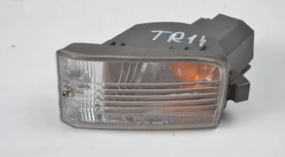 Toyota RAV 4 (XA20) Headlight/headlamp 8151142050