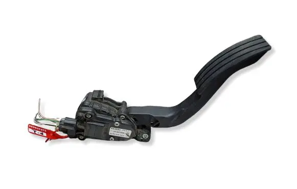 Renault Twingo II Accelerator throttle pedal S26309696 8200426241