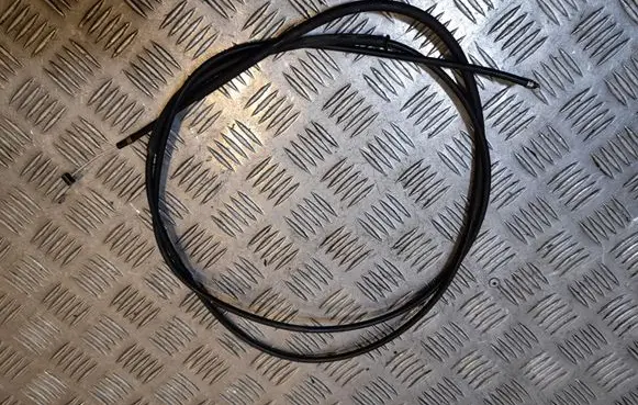 Audi Q7 4M Engine bonnet/hood lock release cable 4M1823535C