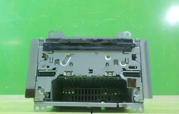 Ford Ranger Radio/CD/DVD/GPS head unit 1300535