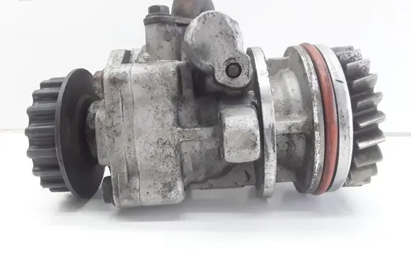Volkswagen Touareg I Power steering pump