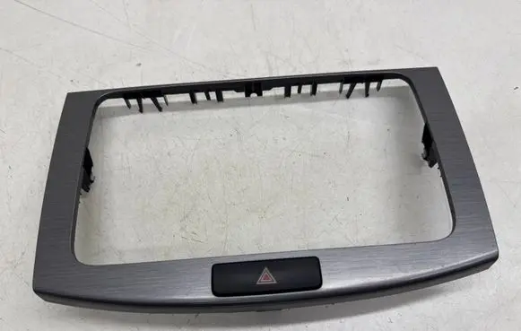 Volkswagen PASSAT B7 Radio/GPS head unit trim 3AA858069H