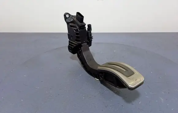 Audi A6 S6 C8 4K Accelerator throttle pedal 4N1723523A